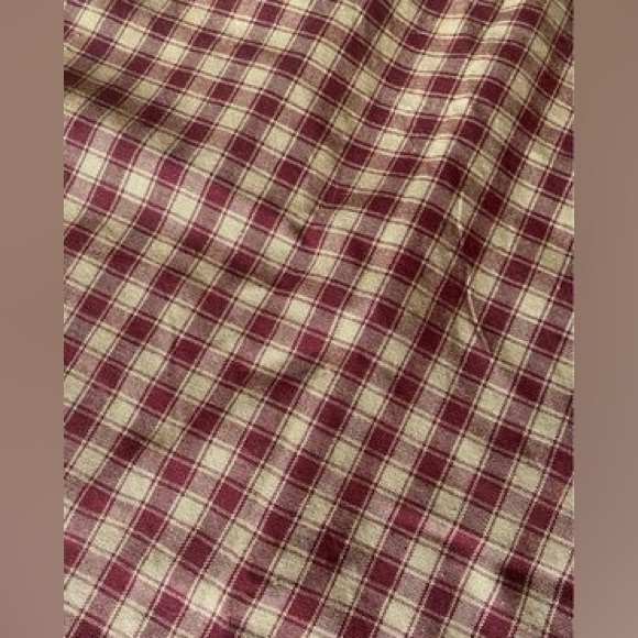 3 sets of swag window curtains and one valance curtain - Picture 2 of 3